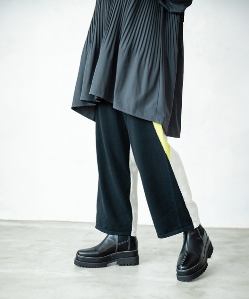 OSMOSIS（オズモーシス）の「2WAY配色ニットパンツ（その他パンツ・レディース・ブラウン/ブラック/グレー・ONE SIZE）」の9枚目の写真