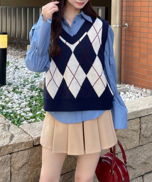 clear（クリア）の「アーガイル柄ベスト [大人 カジュアル 着回し力抜群]≪再入荷≫（ベスト・レディース・ベージュ/ネイビー/アイボリー・F）」の2枚目の写真