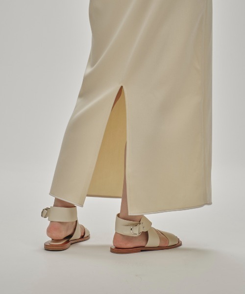 TODAYFUL（トゥデイフル）の「Flat Belt Sandals（サンダル・レディース・キナリ/ブラック・36inch/37inch/38inch）」の4枚目の写真