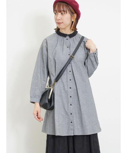 Samansa Mos2（サマンサ モスモス）の「柄アソートレース襟チュニック（シャツ/ブラウス・レディース・チャコールグレー/オフホワイト/ベージュ/マスタード・F）」の8枚目の写真