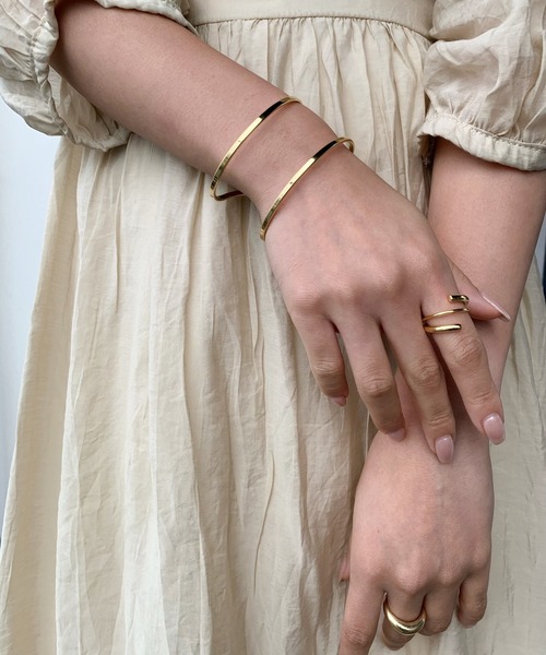 ciite'（シーテ）の「ダブルラインバングル（バングル/リストバンド・レディース・シルバー/ゴールド・FREE）」の11枚目の写真