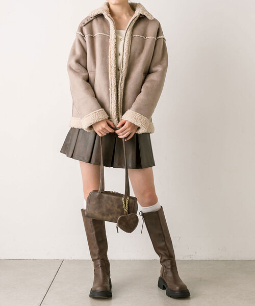 OLIVE des OLIVE(オリーブデオリーブ)の「フェイクムートンブルゾン(ブルゾン・レディース・アイボリー/モカ・FREE)」の12枚目の写真