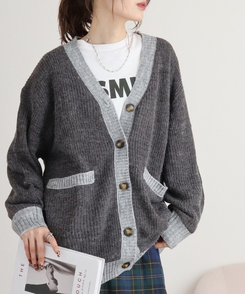 atONE（アットワン）の「コンビネーションカラーVネックカーディガン（カーディガン/ボレロ・レディース・チャコールグレー/ブラック/ライトグレー・4L～5L/LL～3L/M-L）」の3枚目の写真