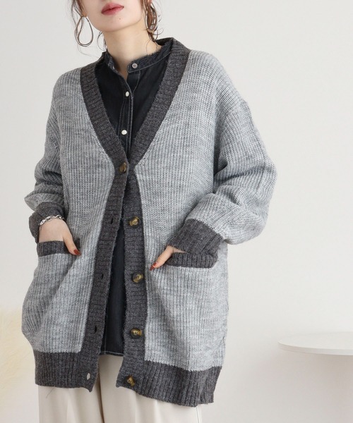 atONE（アットワン）の「コンビネーションカラーVネックカーディガン（カーディガン/ボレロ・レディース・チャコールグレー/ブラック/ライトグレー・4L～5L/LL～3L/M-L）」の12枚目の写真