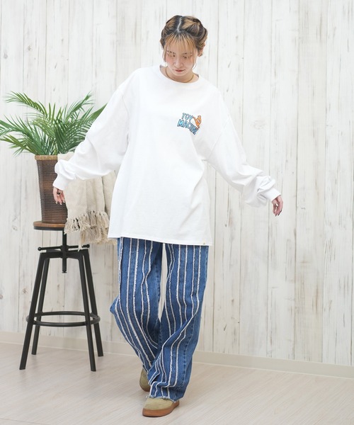 TOY　MACHINE（トイ　マシーン）の「【ムラサキスポーツ限定】TOY MACHINE/トイマシーン ロンT/長袖ティシャツ オーバーサイズ バックプリント MTMPFLT8（Tシャツ/カットソー・レディース・チャコール/ホワイト・M/L）」の5枚目の写真