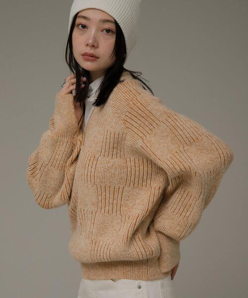 URBAN RESEARCH Sonny Label(アーバンリサーチサニーレーベル)の「Vネック配色スクエアパターンニット(ニット/セーター・レディース・ホワイト系その他/ベージュ系その他/ブルー系その他・FREE)」の10枚目の写真