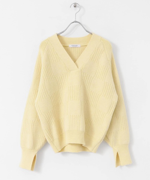 URBAN RESEARCH Sonny Label（アーバンリサーチサニーレーベル）の「Vネック配色スクエアパターンニット（ニット/セーター・レディース・ホワイト系その他/ベージュ系その他/ブルー系その他・FREE）」の14枚目の写真