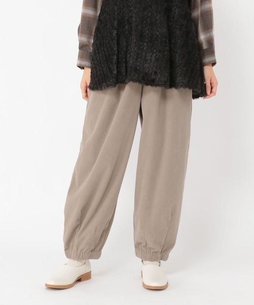 studio CLIP（スタディオクリップ）の「イージーコール裾ゴムパンツ[プチ・プラスサイズあり]（その他パンツ・レディース・グレー/アイボリー/ライトグレー/イエロー・LARGE/ﾌﾘｰ(L)/MEDIUM/PF）」の2枚目の写真