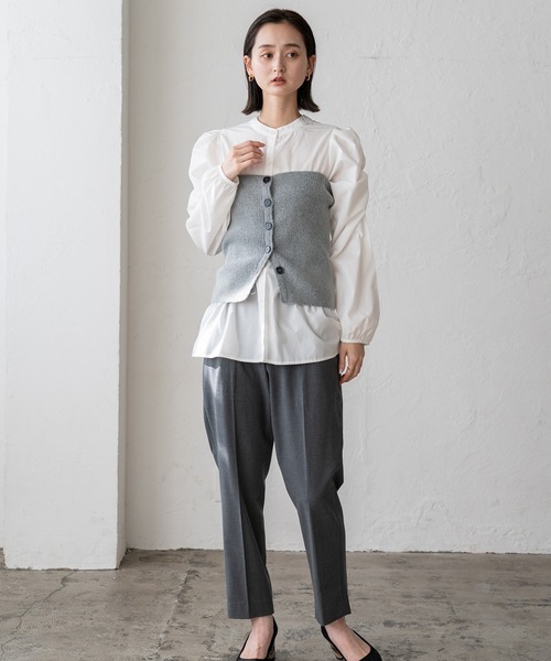 VitaFelice（ヴィータフェリーチェ）の「ボタン付き3WAYネックウォーマー（ストール/ショール・レディース・グレー/ブラック/アイボリー・FREE）」の4枚目の写真