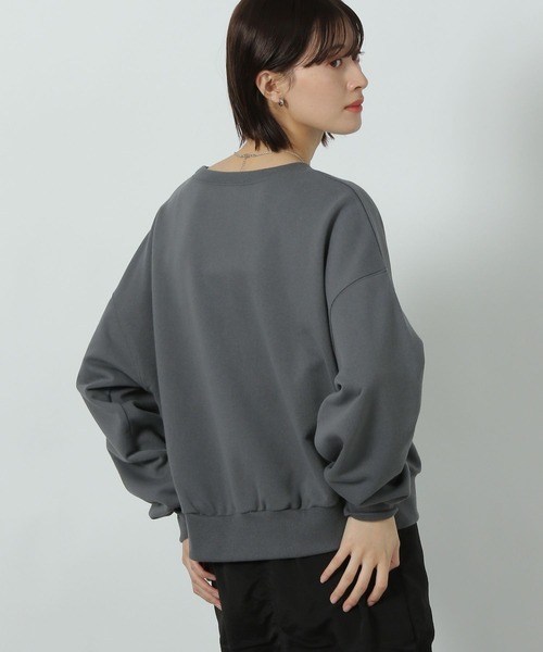 LAKOLE(ラコレ)の「ラメワッペン刺繍スウェット / 291822(スウェット・レディース・チャコールグレー/ピンク/オートミール・FREE)」の9枚目の写真