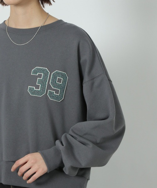 LAKOLE(ラコレ)の「ラメワッペン刺繍スウェット / 291822(スウェット・レディース・チャコールグレー/ピンク/オートミール・FREE)」の20枚目の写真