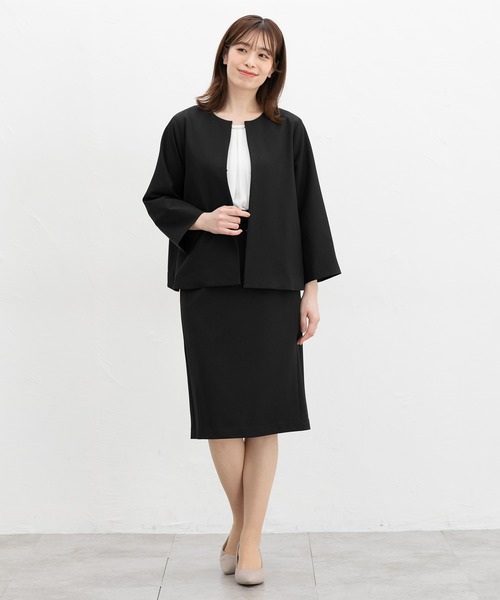 Honeys（ハニーズ）の「【ストレッチ・ウォッシャブル・イージーケア】セレモニー対応９分袖Ａラインノーカラージャケット（ノーカラージャケット・レディース・ネイビー/ベージュ/グレイッシュベージュ/ブラック・3L/L/LL/M/S）」の7枚目の写真