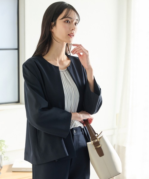 Honeys（ハニーズ）の「【ストレッチ・ウォッシャブル・イージーケア】セレモニー対応９分袖Ａラインノーカラージャケット（ノーカラージャケット・レディース・ネイビー/ベージュ/グレイッシュベージュ/ブラック・3L/L/LL/M/S）」の14枚目の写真