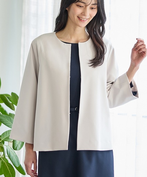 Honeys（ハニーズ）の「【ストレッチ・ウォッシャブル・イージーケア】セレモニー対応９分袖Ａラインノーカラージャケット（ノーカラージャケット・レディース・ネイビー/ベージュ/グレイッシュベージュ/ブラック・3L/L/LL/M/S）」の18枚目の写真