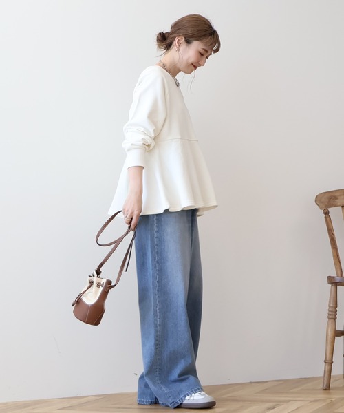 AMERICAN HOLIC(アメリカンホリック)の「袖ボリュームペプラムスウェット(スウェット・レディース・オフホワイト/ブラック/ミント・L/M)」の16枚目の写真