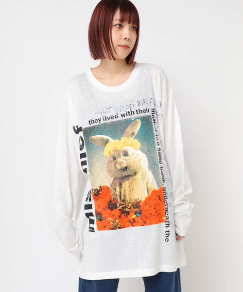 RNA(アールエヌエー)の「M2387 フラワーラビットロングT(Tシャツ/カットソー・レディース・ホワイト/ブルー・MEDIUM)」の2枚目の写真