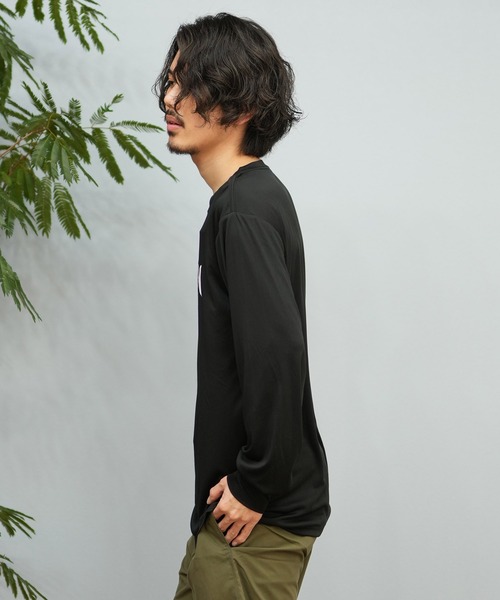 Hurley (ハーレー)の「Hurley/ハーレー 長袖/ロンT UVケアラッシュガード フロントロゴ MSRG251008(ラッシュガード・メンズ・ブラック/ホワイト/チャコールグレー・S/M/L)」の11枚目の写真