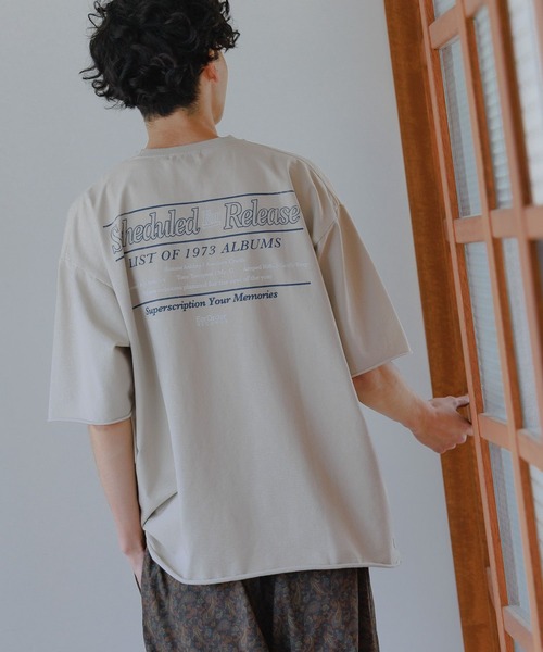 niko and...(ニコアンド)の「ヴィンテージミニ裏毛Tシャツ(Tシャツ/カットソー・メンズ・オフホワイト/チャコール/ブルー/パープル・MEDIUM/LARGE)」の2枚目の写真