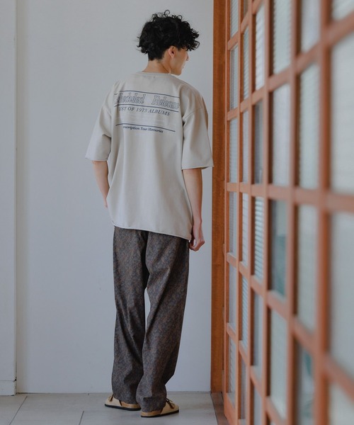 niko and...(ニコアンド)の「ヴィンテージミニ裏毛Tシャツ(Tシャツ/カットソー・メンズ・オフホワイト/チャコール/ブルー/パープル・MEDIUM/LARGE)」の6枚目の写真