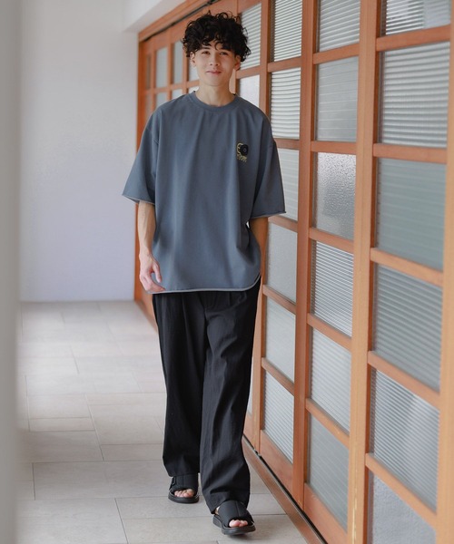 niko and...(ニコアンド)の「ヴィンテージミニ裏毛Tシャツ(Tシャツ/カットソー・メンズ・オフホワイト/チャコール/ブルー/パープル・MEDIUM/LARGE)」の13枚目の写真