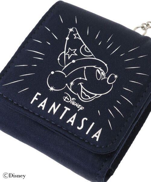 Maison de FLEUR（メゾンドフルール）の「FANTASIA/マルチケース（スマホグッズ・レディース・ネイビー・FREE）」の7枚目の写真