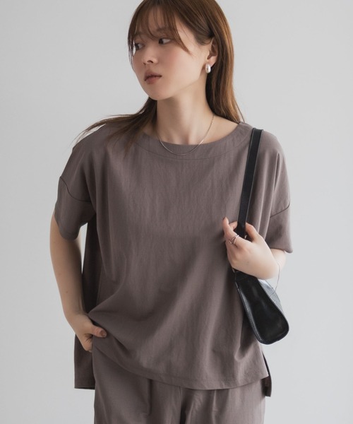NAVY(ネイビー)の「nAvy SARARI レギュラーTシャツ(Tシャツ/カットソー・レディース・ライトオリーブ/ラベンダー/モカ/チャコールグレー・M/L)」の3枚目の写真