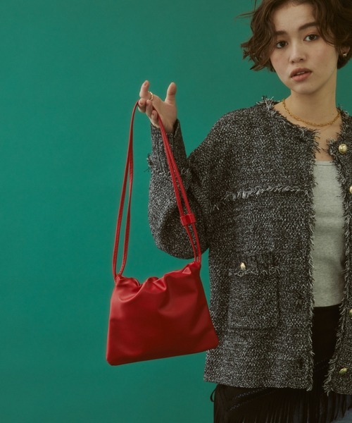 MIRROR STOKE（ミラーストーク）の「【ZOZO限定／追加】STRAP BAG/ストラップバッグ（ショルダーバッグ・レディース・レッド/ブラック・FREE）」の14枚目の写真