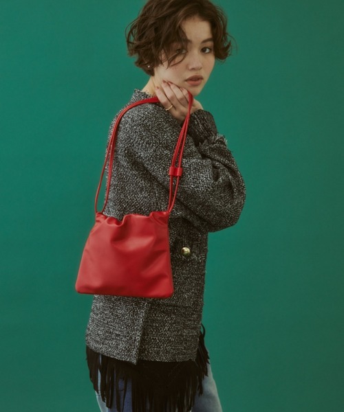 MIRROR STOKE（ミラーストーク）の「【ZOZO限定／追加】STRAP BAG/ストラップバッグ（ショルダーバッグ・レディース・レッド/ブラック・FREE）」の8枚目の写真