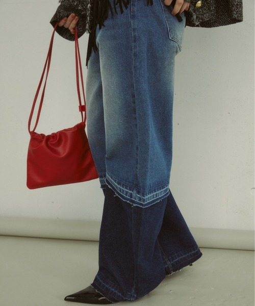 MIRROR STOKE（ミラーストーク）の「【ZOZO限定／追加】STRAP BAG/ストラップバッグ（ショルダーバッグ・レディース・レッド/ブラック・FREE）」の9枚目の写真