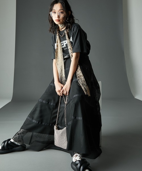 GEVS.（ジェイヴィス）の「綿100％ピグメント染チェリープリントTシャツ＜大きいサイズ有＞GEVS.（Tシャツ/カットソー・レディース・ピンク/ブラック/オフホワイト・M/L/LL/3L/4L/5L）」の12枚目の写真