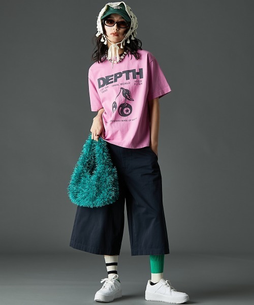 GEVS.（ジェイヴィス）の「綿100％ピグメント染チェリープリントTシャツ＜大きいサイズ有＞GEVS.（Tシャツ/カットソー・レディース・ピンク/ブラック/オフホワイト・M/L/LL/3L/4L/5L）」の13枚目の写真