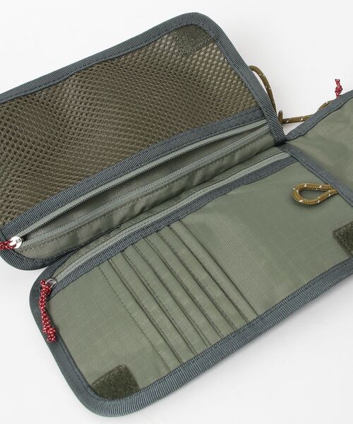 NANGA(ナンガ)の「NANGA×SPEAKEASY TRAVEL CASE/ナンガ×スピークイージートラベルケース(ショルダーバッグ・メンズ・ブラウン/ブラック/カーキ・FREE)」の17枚目の写真