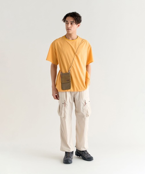 NANGA(ナンガ)の「NANGA×SPEAKEASY TRAVEL CASE/ナンガ×スピークイージートラベルケース(ショルダーバッグ・メンズ・ブラウン/ブラック/カーキ・FREE)」の5枚目の写真