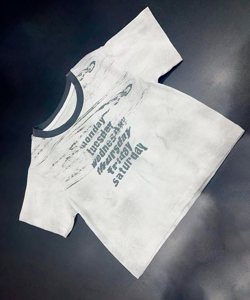 aimoha（アイモハ）の「【aimoha KIDS】カジュアルプリントTシャツ-蝶- (SS)（Tシャツ/カットソー・キッズ・グリーン系その他/イエロー/ダークグレー/ベージュ/ピンク系その他2/グレー系その他2/グレー系その他3/ライトグレー/グリーン/ホワイト系その他/ホワイト系その他3/ホワイト/ピンク/ホワイト系その他2/ベージュ系その他3/イエロー系その他2/グレー/ブラウン系その他2/ブルー系その他2/イエロー系その他/グレー系その他/チョコ/カーキ/ピンク系その他・100/110/120/130/140）」の6枚目の写真