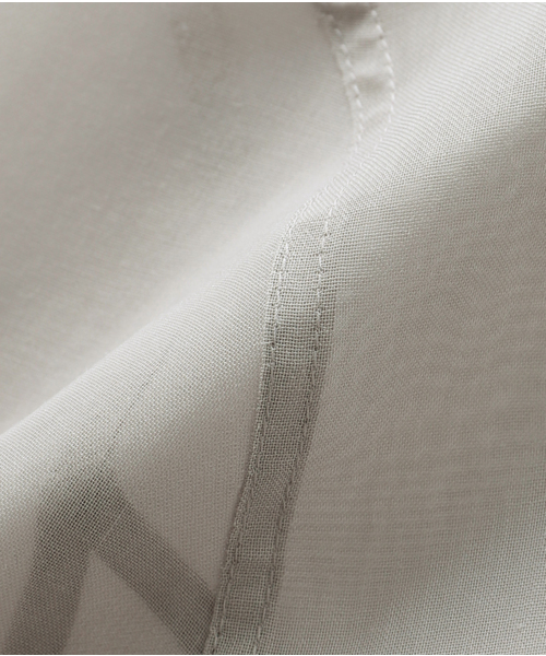 AMOMENTO（アモーメント）の「【AMOMENTO / アモーメント】 SHEER SLIM RT SHIRTS AM25SSW01SH（シャツ/ブラウス・レディース・ライトグレー・1）」の8枚目の写真