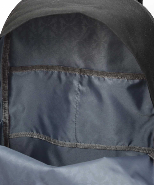 KANGOL(カンゴール)の「PCスリーブ収納スペース付き デイパック A4対応(バックパック/リュック・メンズ・ブラック・FREE)」の13枚目の写真