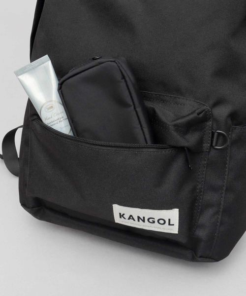 KANGOL(カンゴール)の「PCスリーブ収納スペース付き デイパック A4対応(バックパック/リュック・メンズ・ブラック・FREE)」の14枚目の写真