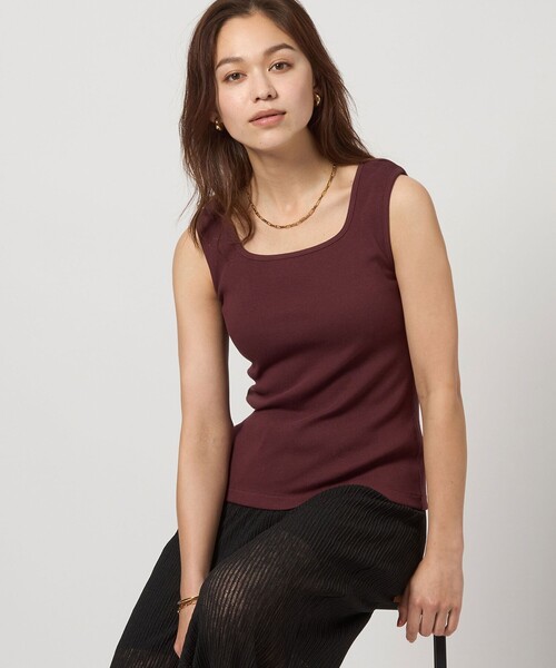 green label relaxing(グリーンレーベルリラクシング)の「デコルテ フライス タンクトップ -抗菌-(タンクトップ・レディース・レッド/ベージュ/その他1/オフホワイト/ブラック/モカ/ブラウン系・FREE)」の4枚目の写真