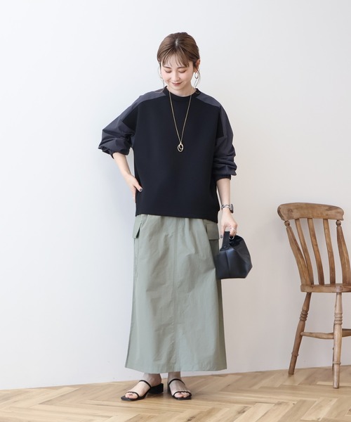 AMERICAN HOLIC（アメリカンホリック）の「異素材コクーンポンチプルオーバー（スウェット・レディース・ライトイエロー/ブラック/オフホワイト/ライトグレー/ネイビー・L/M）」の15枚目の写真