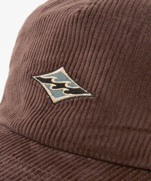 BILLABONG（ビラボン）の「BILLABONG メンズ HERITAGE STRAPBACK キャップ 【2025年春夏モデル】/ビラボンワンポイントコットンコーデュロイキャップ（キャップ・メンズ・ブラウン/ブルー系その他・FREE）」の6枚目の写真