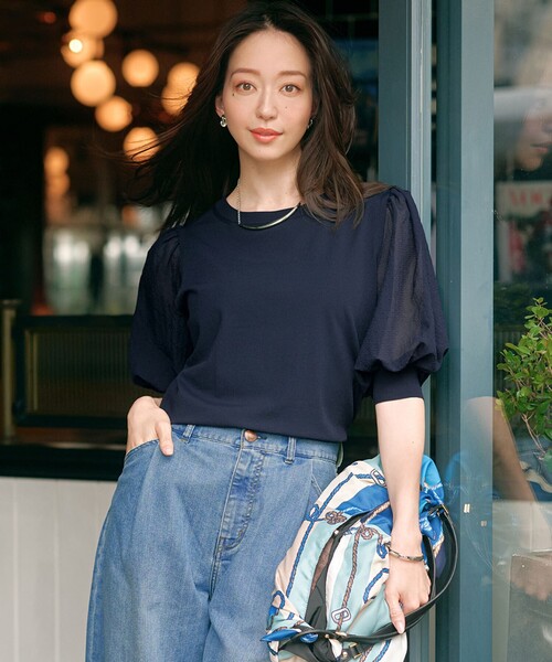 23区 S(ニジュウサンクチイサイサイズ)の「【洗える】シアーチェッククロスコンビ ニット(ニット/セーター・レディース・ブラック系/ホワイト系/ネイビー系・32)」の3枚目の写真