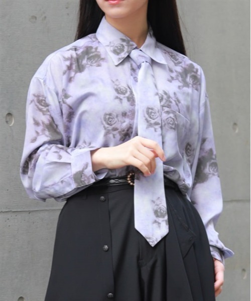 AXES-X(アクシーズエックス)の「タイ付ボカシローズシャツ(シャツ/ブラウス・メンズ・パープル/グレー/ピンク・MEDIUM/LARGE/X-LARGE)」の3枚目の写真