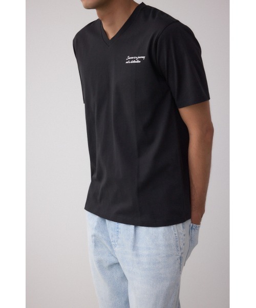AZUL by moussy(アズールバイマウジー)の「AZコットン Success VネックTシャツ(Tシャツ/カットソー・メンズ・ブラック/ライトピンク/ホワイト・SMALL/MEDIUM/LARGE)」の2枚目の写真