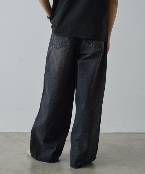 COLONY 2139（コロニートゥーワンスリーナイン）の「ワイドストレートクラッシュデニム（デニムパンツ・メンズ・サックスブルー/ブラック系その他・SMALL/MEDIUM/LARGE）」の9枚目の写真