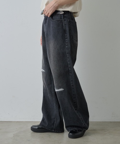 COLONY 2139（コロニートゥーワンスリーナイン）の「ワイドストレートクラッシュデニム（デニムパンツ・メンズ・サックスブルー/ブラック系その他・SMALL/MEDIUM/LARGE）」の4枚目の写真