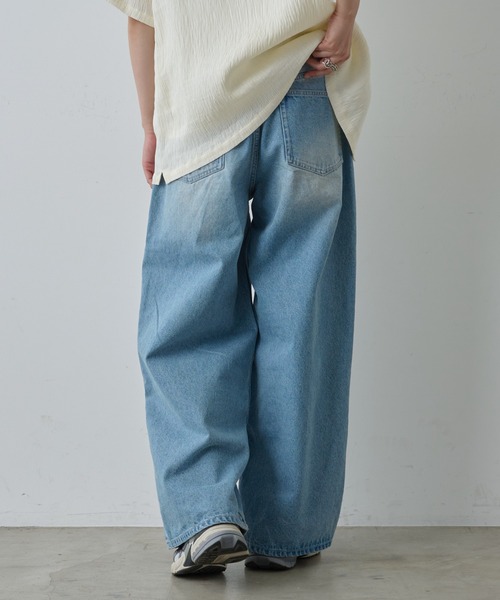 COLONY 2139（コロニートゥーワンスリーナイン）の「ワイドストレートクラッシュデニム（デニムパンツ・メンズ・サックスブルー/ブラック系その他・SMALL/MEDIUM/LARGE）」の15枚目の写真