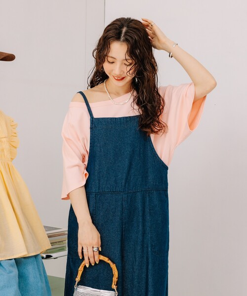 FREAK'S STORE(フリークスストア)の「2way スムースロゴTシャツ/ワンショルダー プリントTシャツ(Tシャツ/カットソー・レディース・オフホワイト/チャコールグレー/ライトグレー/ピンク・フリ-)」の5枚目の写真