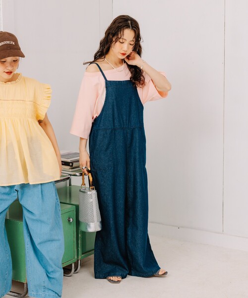 FREAK'S STORE(フリークスストア)の「2way スムースロゴTシャツ/ワンショルダー プリントTシャツ(Tシャツ/カットソー・レディース・オフホワイト/チャコールグレー/ライトグレー/ピンク・フリ-)」の7枚目の写真
