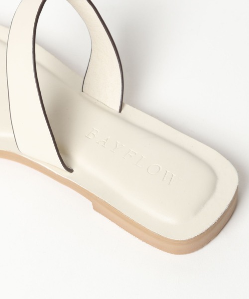 BAYFLOW(ベイフロー)の「サムリングフラットサンダル(サンダル・レディース・ブラウン/アイボリー/ブラック・MEDIUM/LARGE)」の19枚目の写真