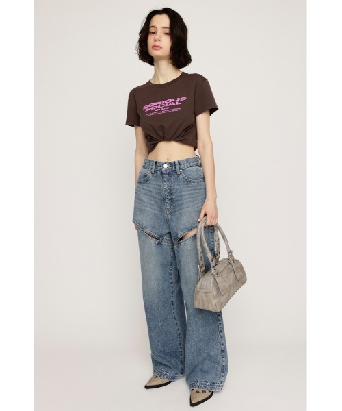 SLY（スライ）の「COMPACT LOGO T/SH コンパクト ロゴ Tシャツ 半袖 夏服（Tシャツ/カットソー・レディース・ホワイト/ライトブラック/ブラウン/イエロー/ネイビー・FREE）」の16枚目の写真